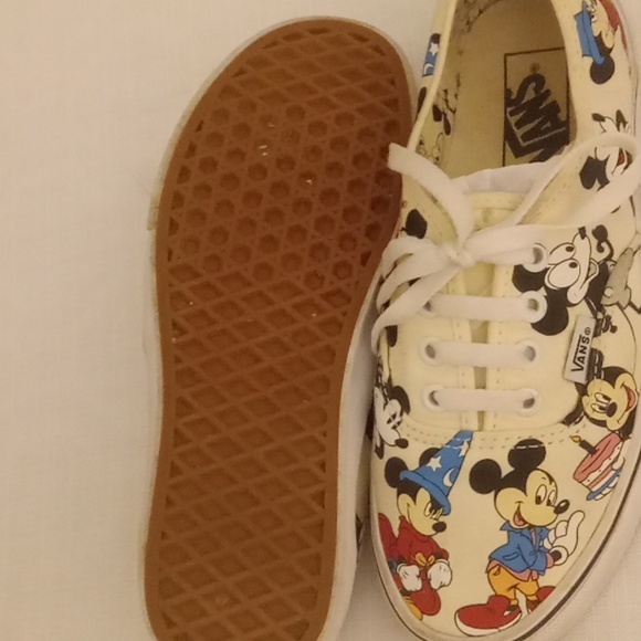 Mickey and Minnie Mouse 90th Anniversary Vans - Picture 3 of 5